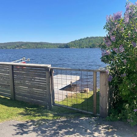 New House By The Lake Bunn & Private Bathing Jetty 그라나 외부 사진